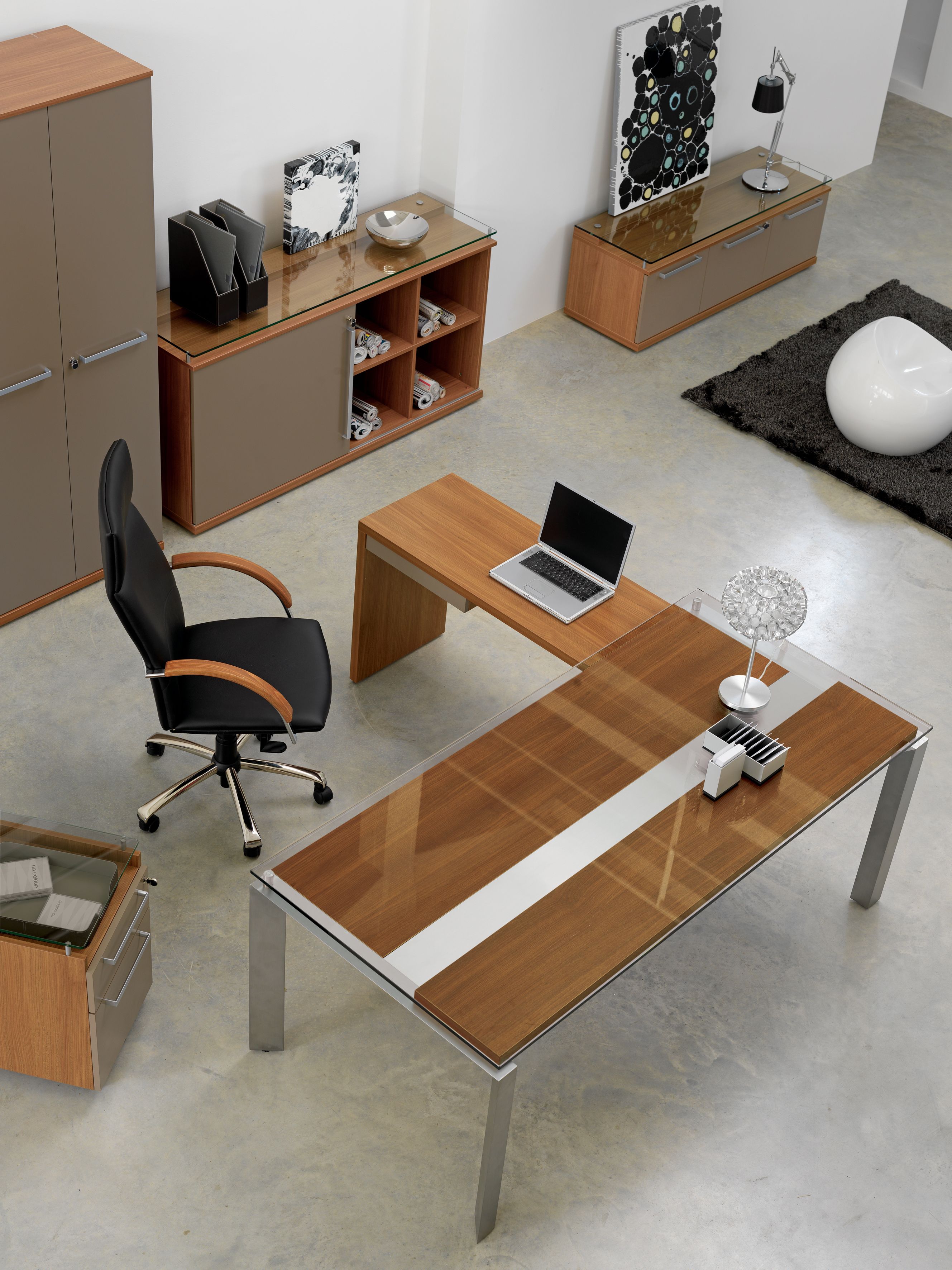 Bureau Verre Sliver 190 Cm Pieds Metal Noyer Et Bronze Bureau Verre Sliver 190 Cm Pieds Metal Noyer Et Bronze